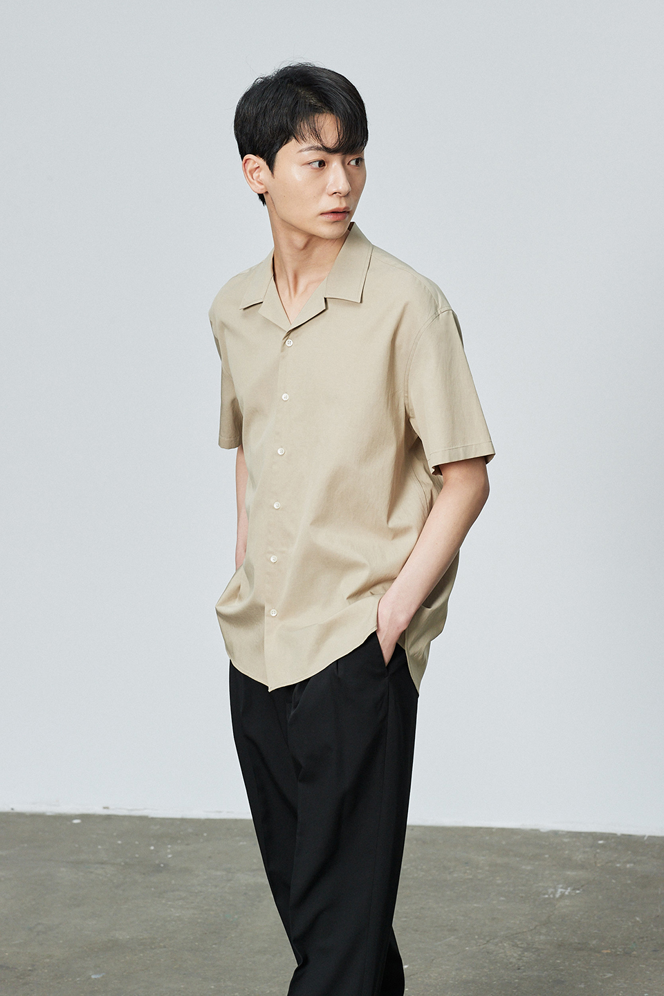 Tencel-Blend Camp Collar Short-Sleeve Shirt _Beige | W Concept